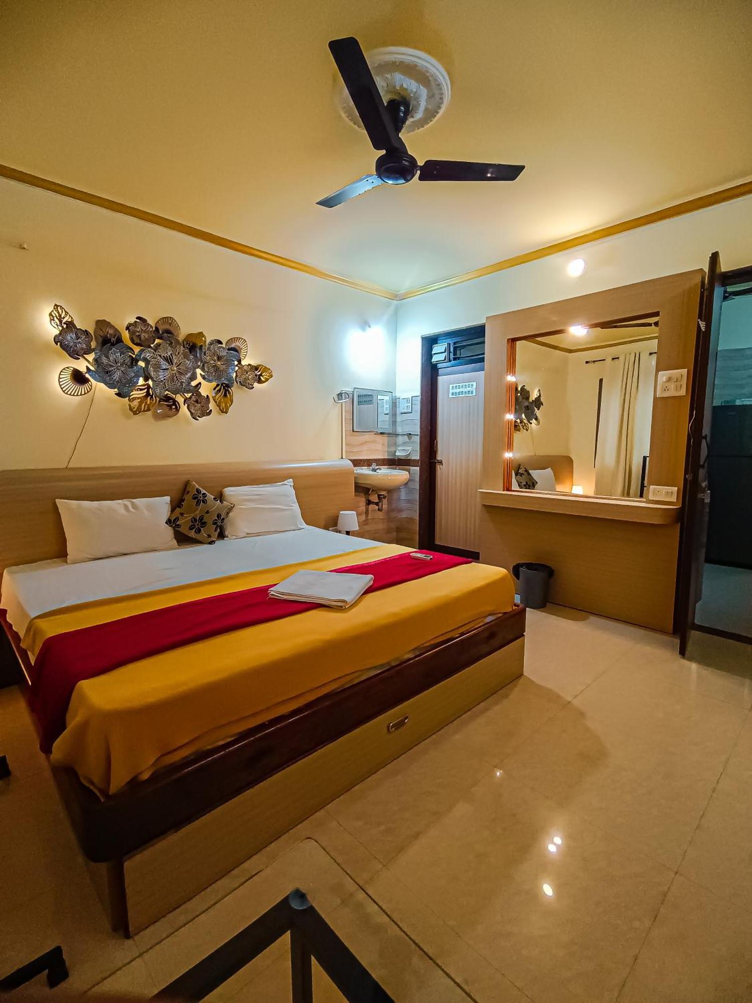 Shradha Luxury Room Калангут Экстерьер фото